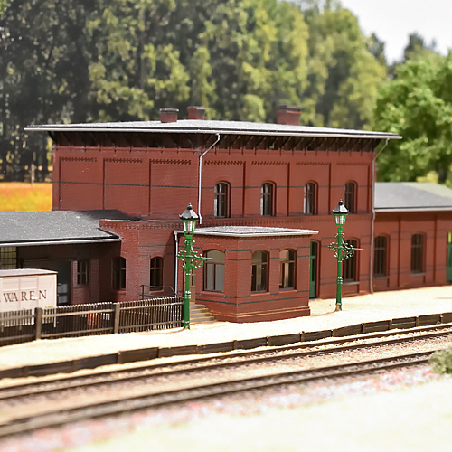 Kitbashing-Projekt des Bahnhofsgebäude in Ge(l)dern auf Basis des Bausatz Wittenburg.